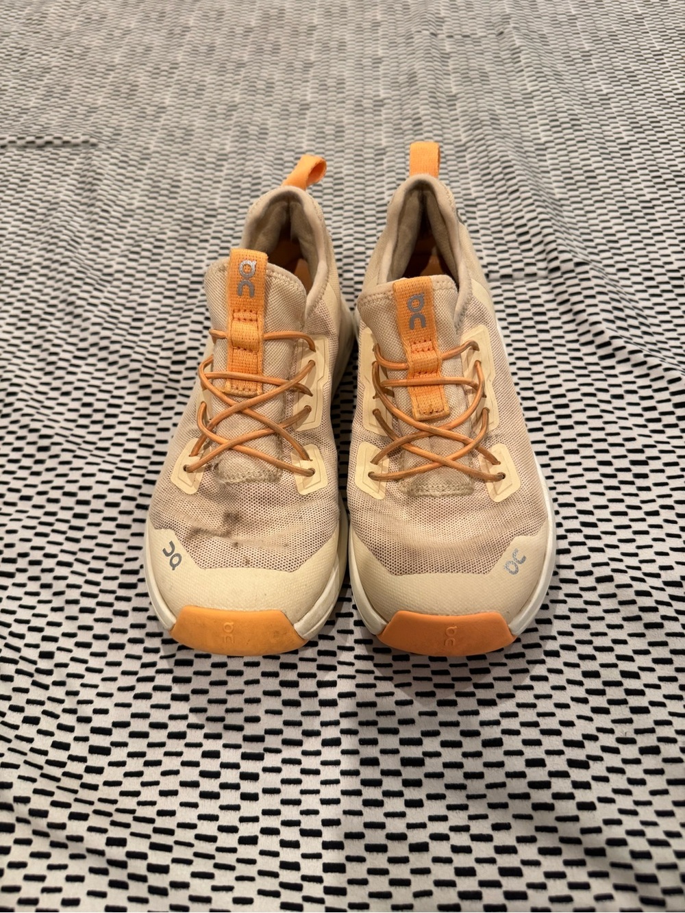 On Running Girls Sneakers (1)